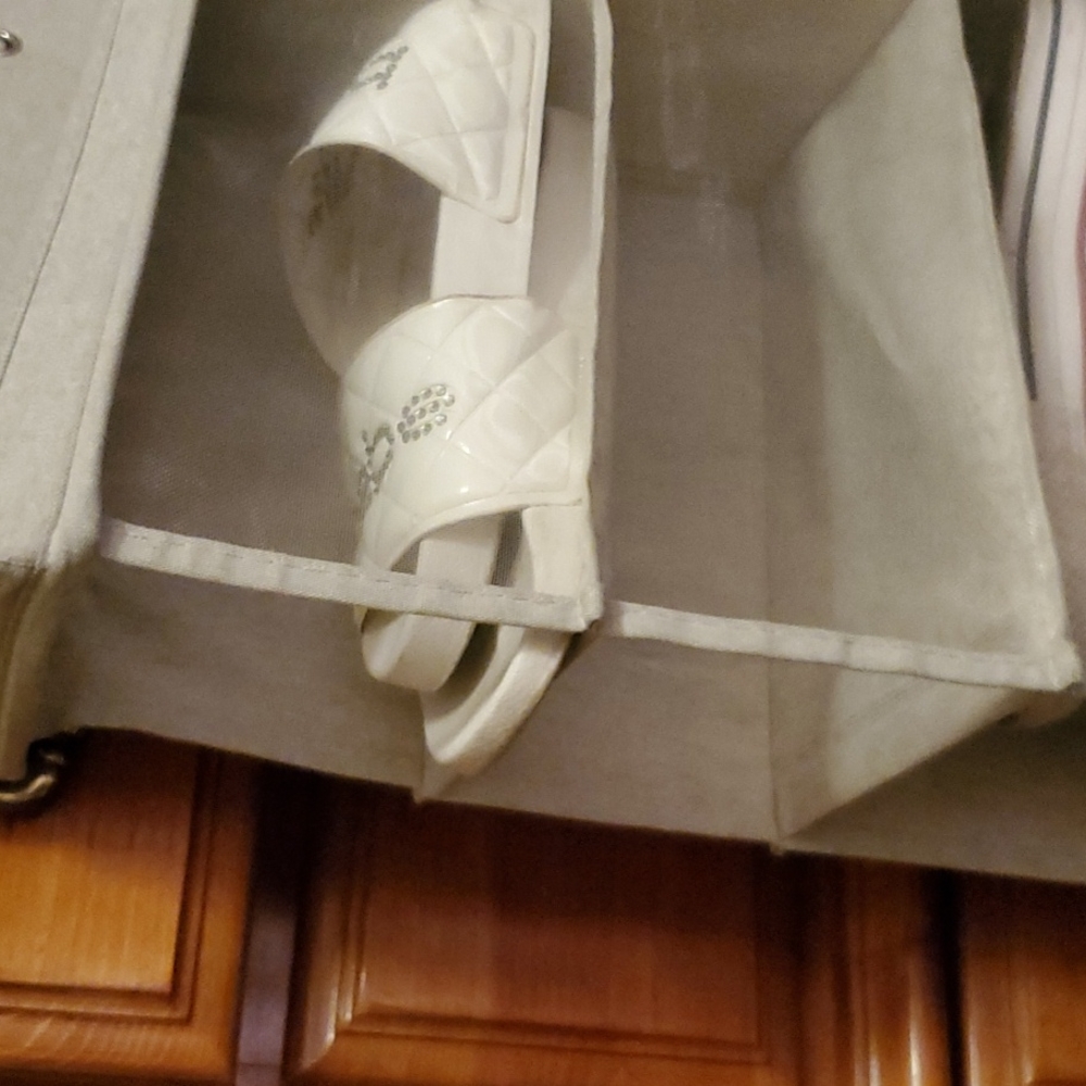 Shoe storage - Picture 7 of 9